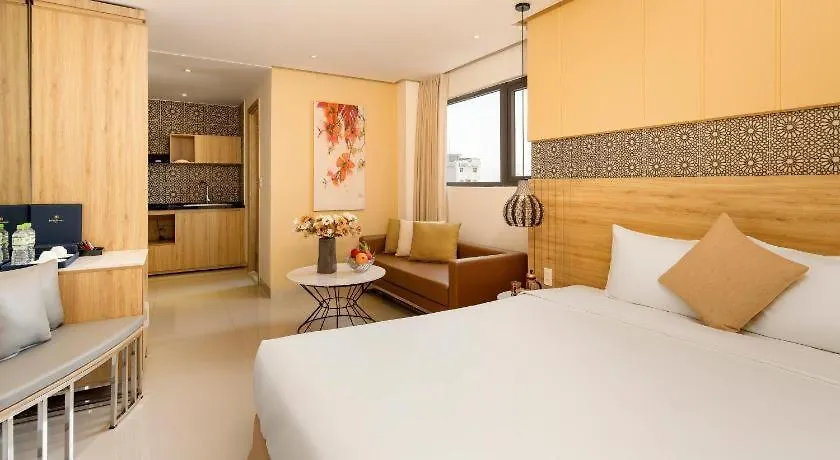 Bella Merry Hotel Da Nang 4*,