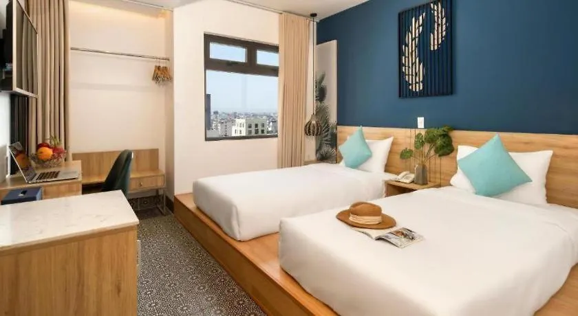 Bella Merry Hotel Da Nang 4*,